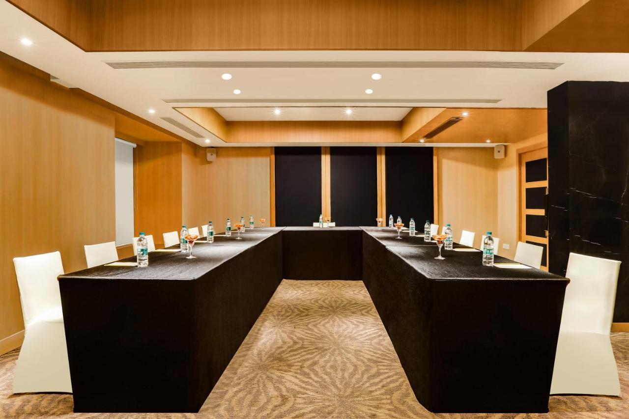 Lemon Tree Hotel Viman Nagar Pune Zewnętrze zdjęcie