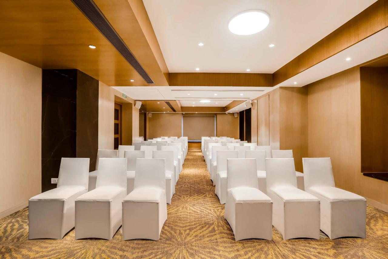 Lemon Tree Hotel Viman Nagar Pune Zewnętrze zdjęcie